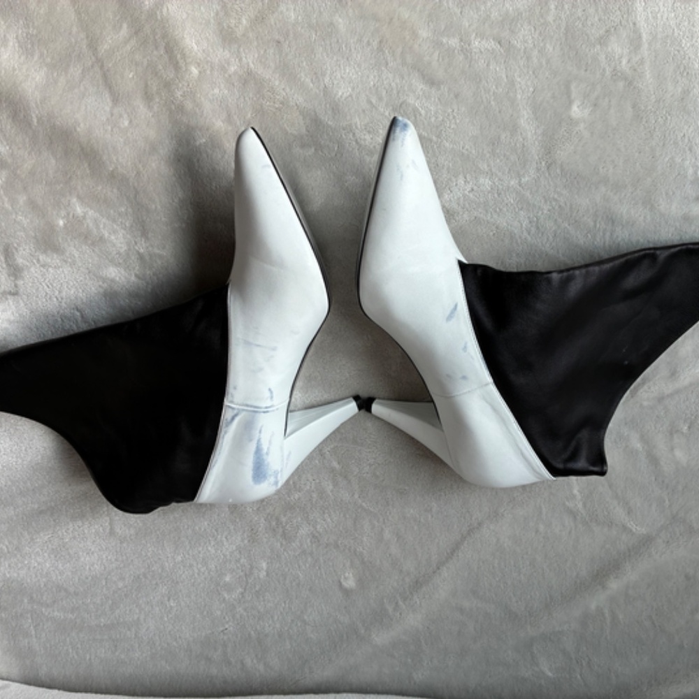 Super Soft Black & White Nappa Leather Fold Over Ankle Boots 39.5/9 -NWD - Picture 9 of 16